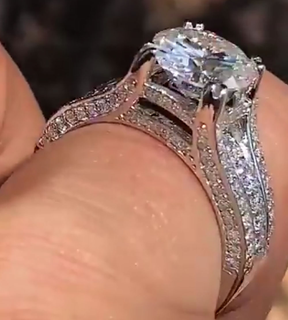 Moissanite Engagement Ring 1 Carat - Benutzerdefinierter Ring aus massivem 14-karätigem Weißgold