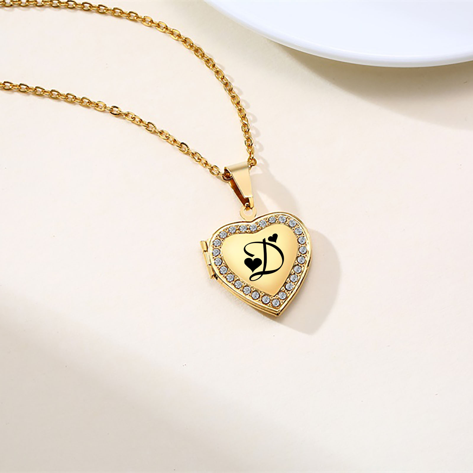 Heart Locket Necklace Photo - Kostenlose Gravur Initialen Herz Medaillon Anhänger
