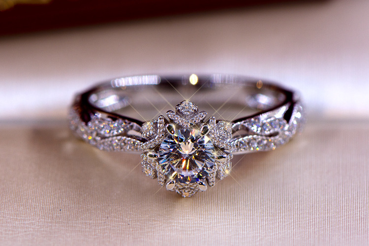 Moissanite Engagement Ring 1 Carat - Hohler Blumenstern S925 Sterling Silber Ring