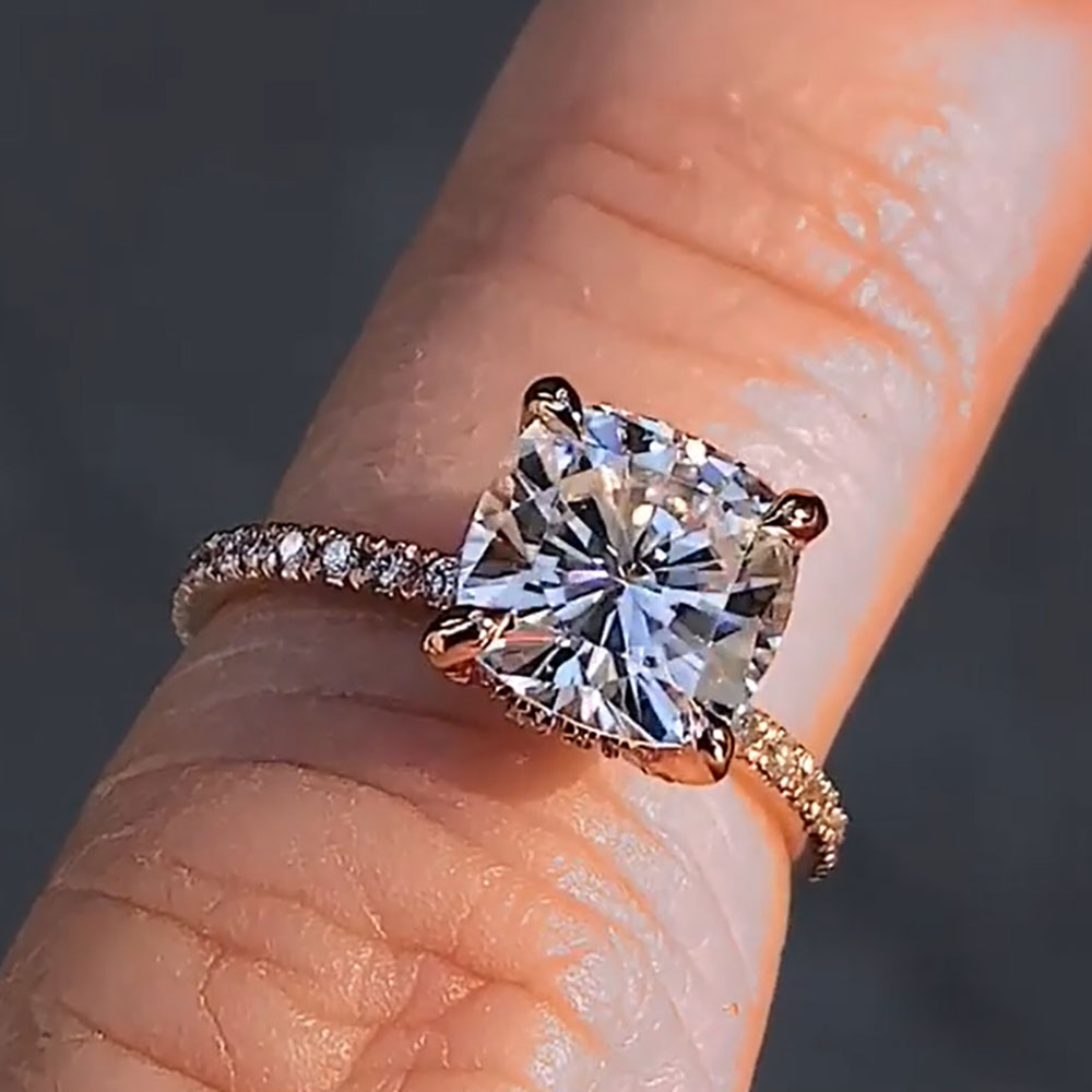 Moissanite Engagement Ring 1 Carat - Benutzerdefinierter Ring aus massivem 14-karätigem Roségold