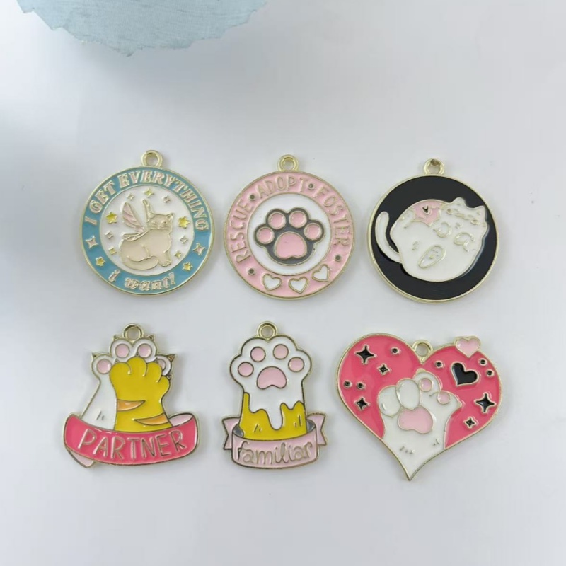 Earrings - 10 Stück Cartoon-Katzenpfoten-Herzform-Emaille-Legierungsanhänger mit gemischten Mustern