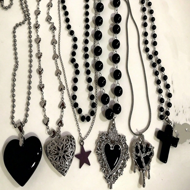 Layered Pendant Necklace Aesthetic - 6-teiliges Gothic-Schichtketten-Set, schwarze, massive Hohlstern-Halskette mit