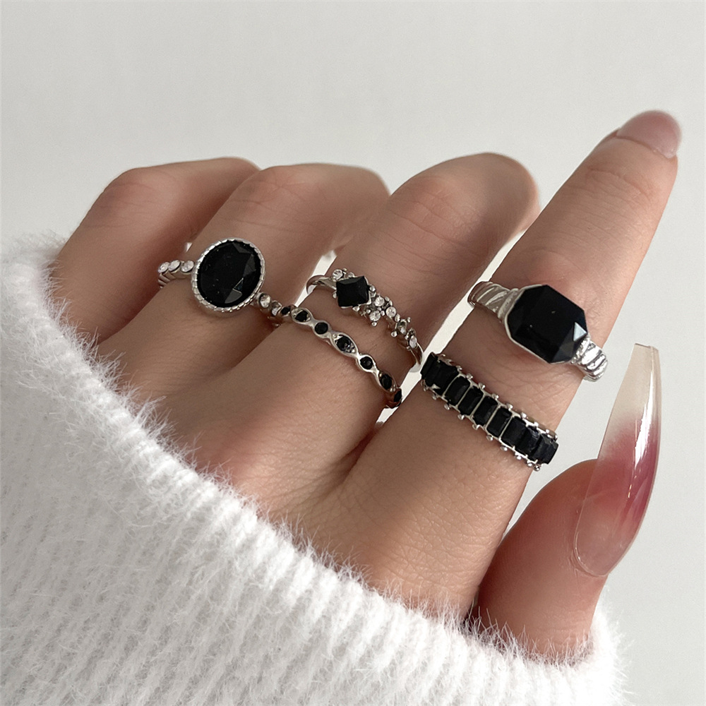 Vintage Punk Knuckle Rings Set - Retro Schwarz Kristall Stein Ring Set