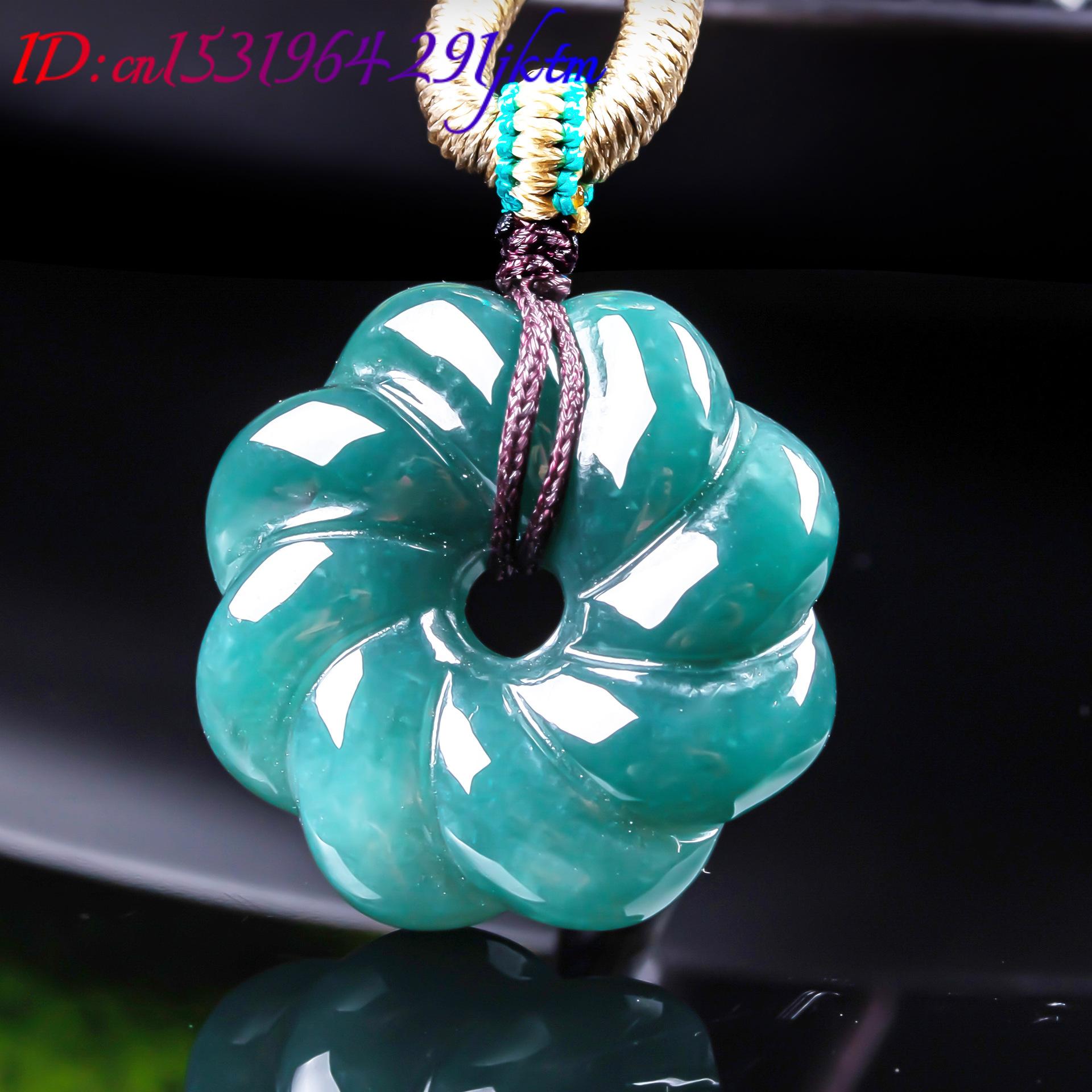 Natürlicher burmesischer Jadei – Necklaces Bewertung und Preis