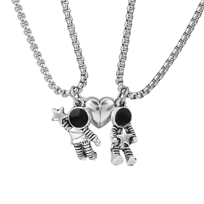 2-teilige Astronomie-Raumfahre – Magnetic Couple Matching Necklaces Bewertung und Preis