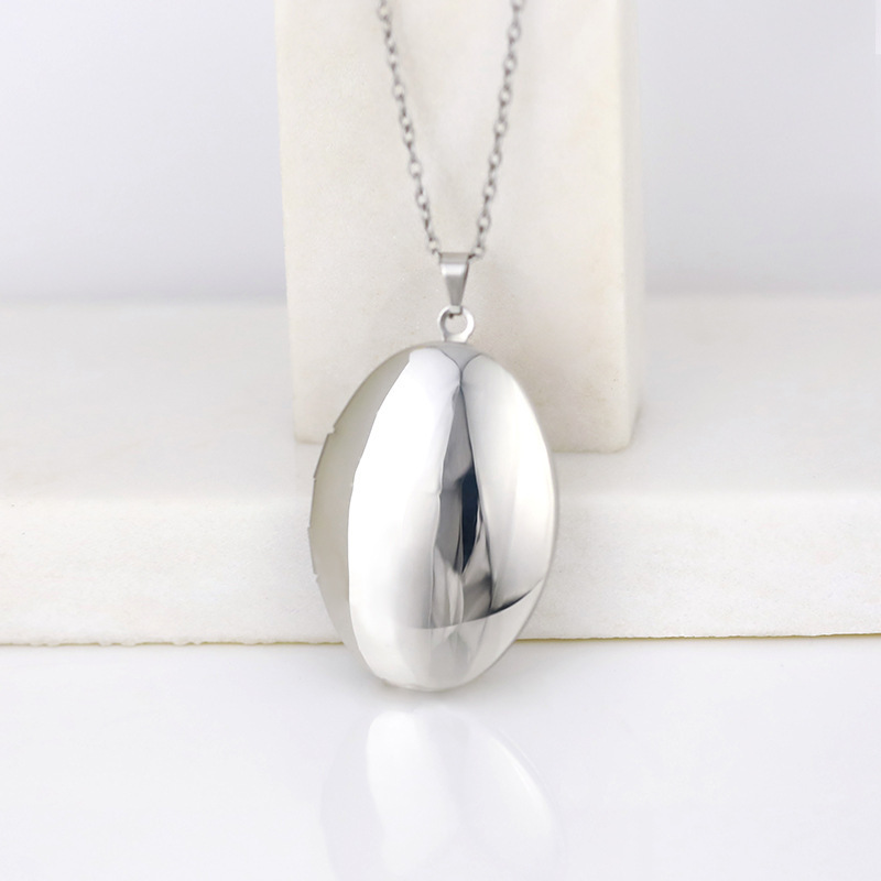 Vintage Silberfarbene Öffnbare – Heart Locket Necklace Photo Bewertung und Preis