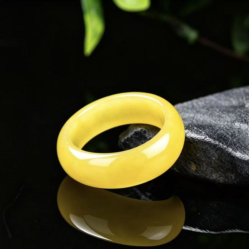 Echter A-Klasse-Jadeitring mit – Rings Bewertung und Preis