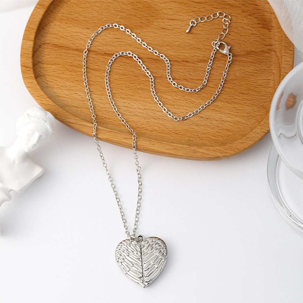Herz-Medaillon-Halskette für D – Heart Locket Necklace Photo Bewertung und Preis