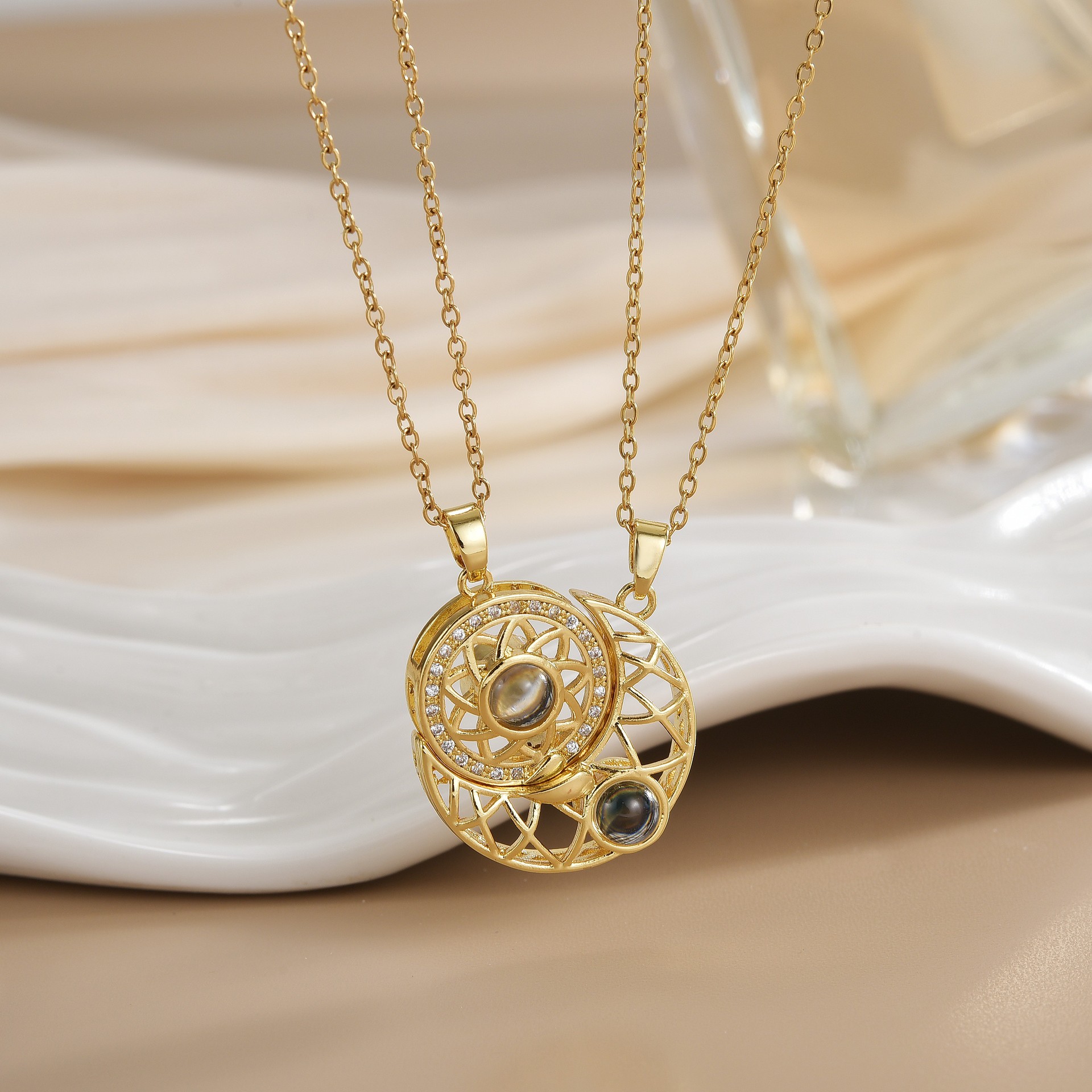 Magnetische Halsketten für Paa – Magnetic Couple Matching Necklaces Bewertung und Preis