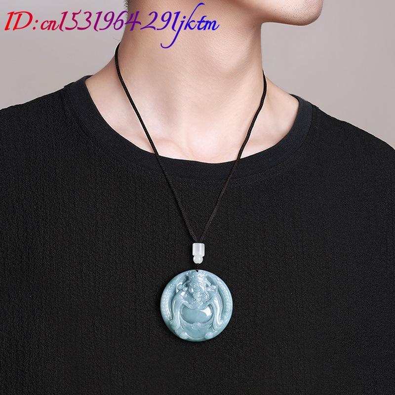 Burmesischer Jadeit Gott des R – Necklaces Bewertung und Preis
