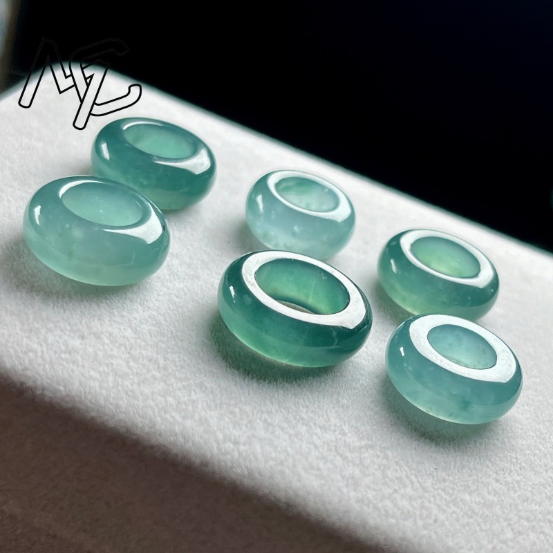 Natürlicher Smaragd Blauwasser – Rings Bewertung und Preis