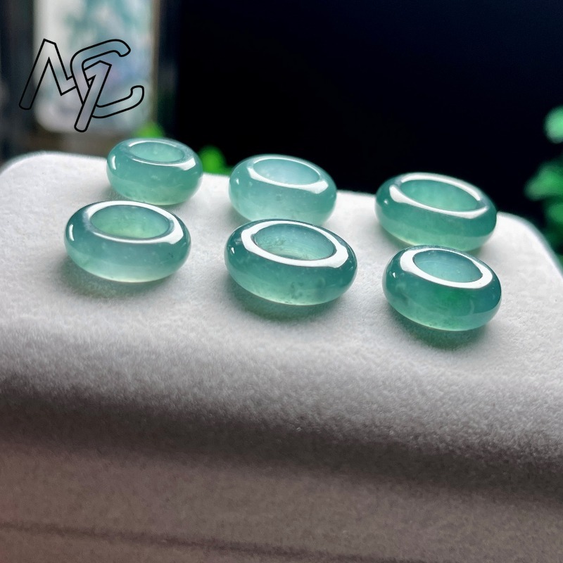 Natürlicher Smaragd Blauwasser – Rings Bewertung und Preis