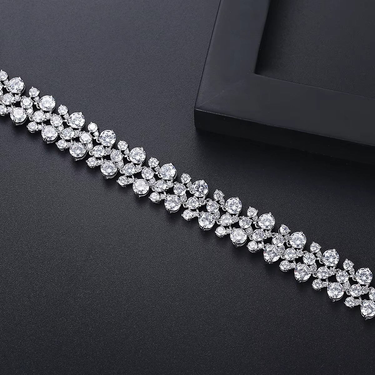 LUOTEEMI Dreilagiger Zirkonia- – Layered Pendant Necklace Aesthetic Bewertung und Preis