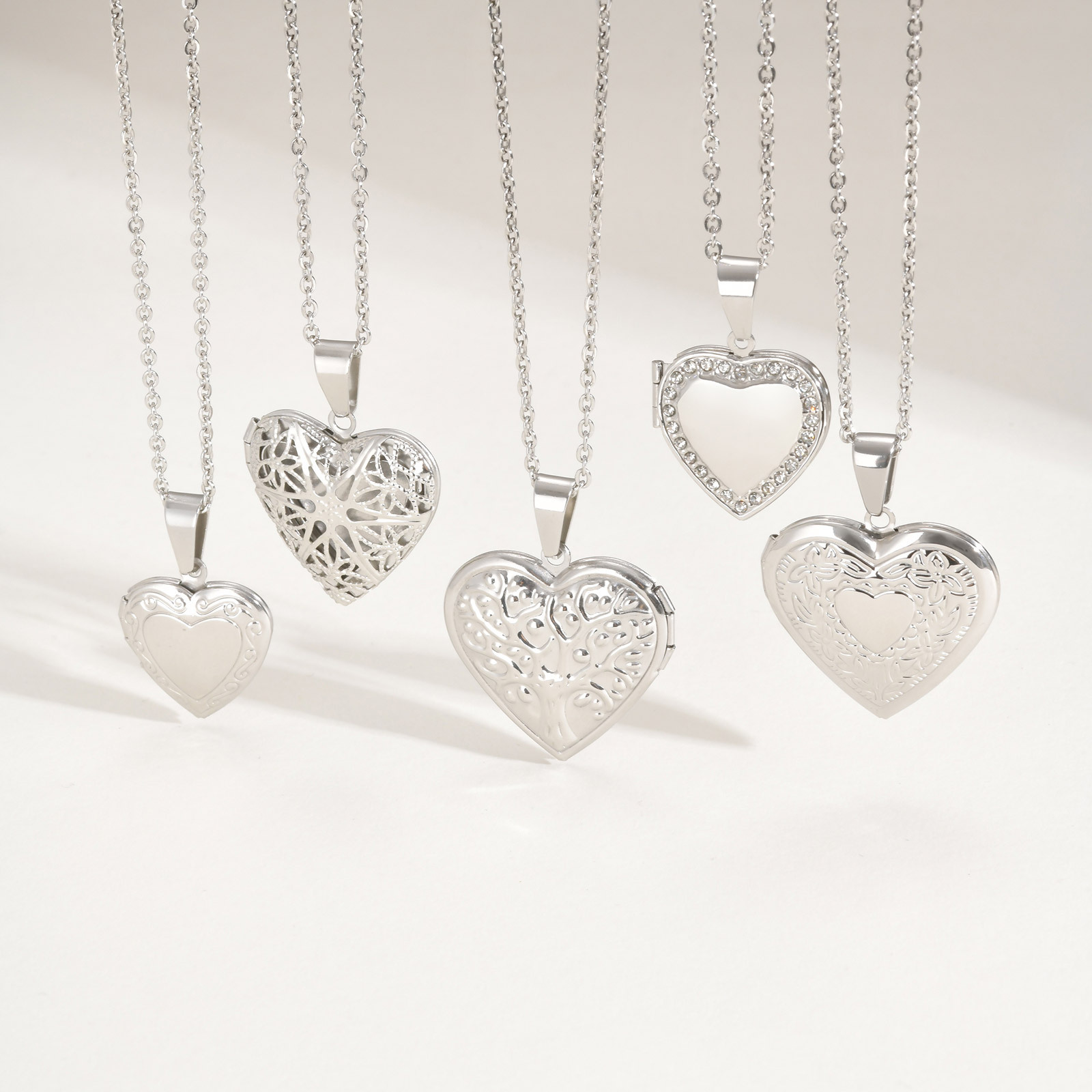 Vnox Never Fade Silberfarbener – Heart Locket Necklace Photo Bewertung und Preis